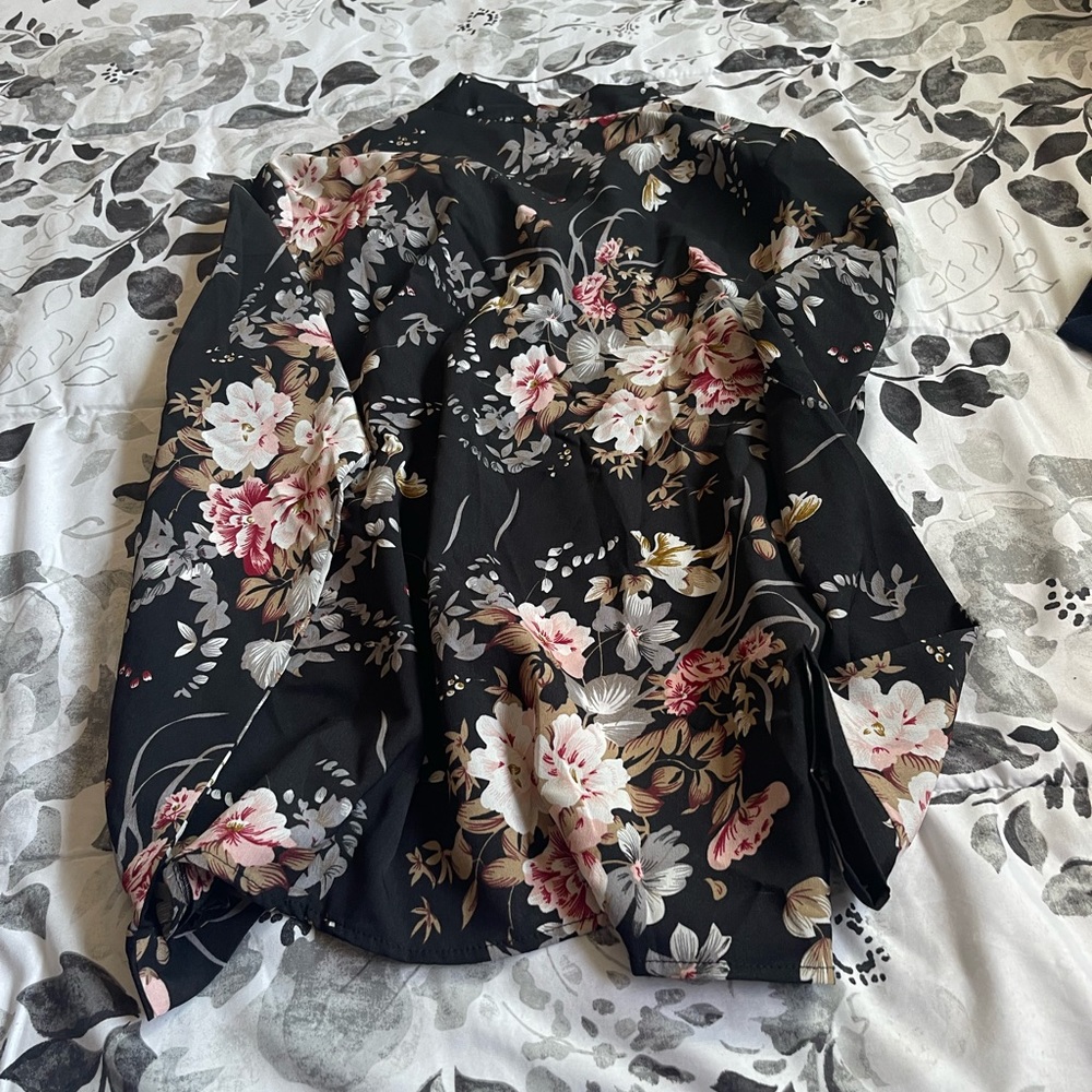 Blouse - Picture 3 of 4